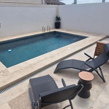 Quiet, Discreet Places Vernegues Ngoại thất bức ảnh
